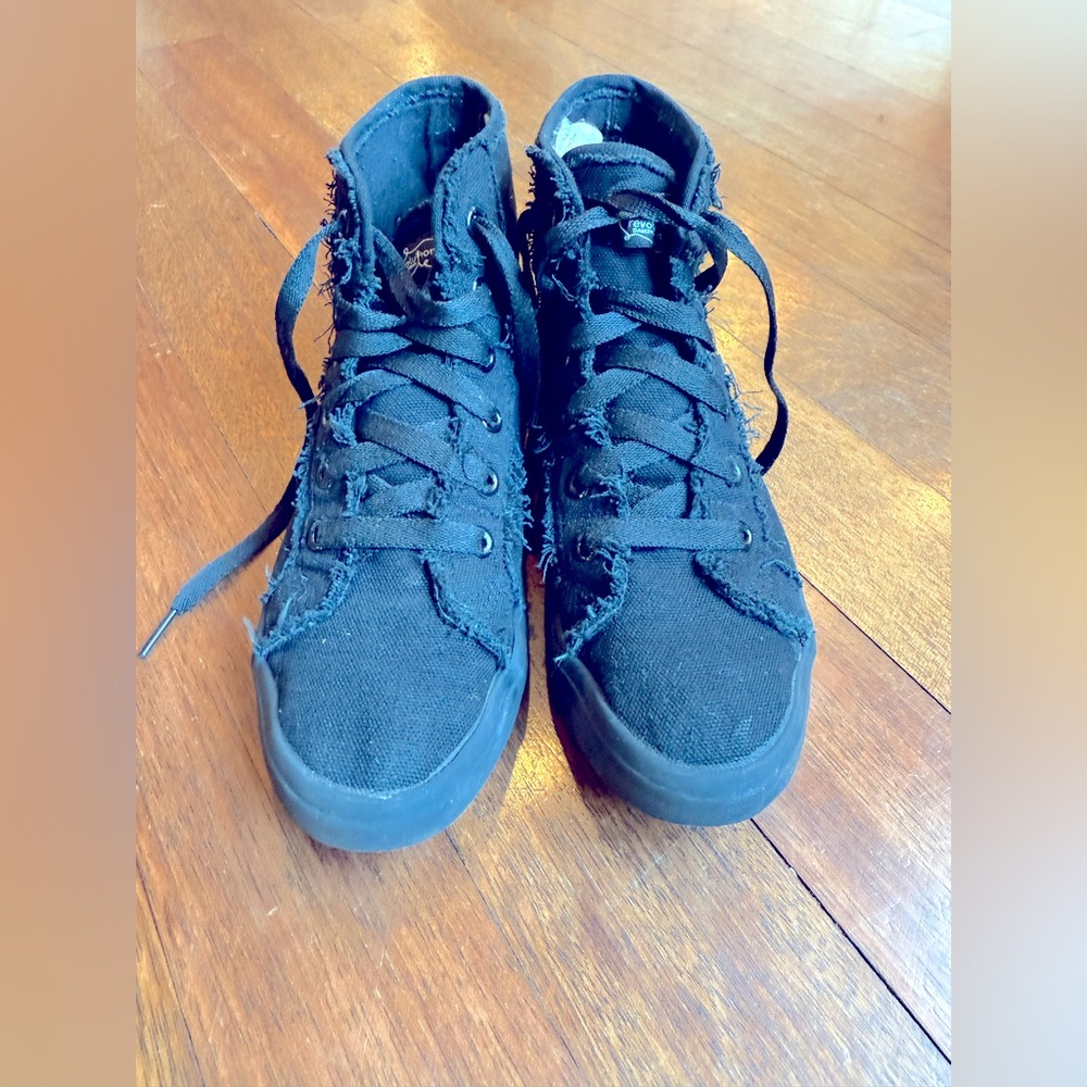 Black Revolution Dance Distressed High-Top Canvas Sneakers Sz 4A Hip Hop